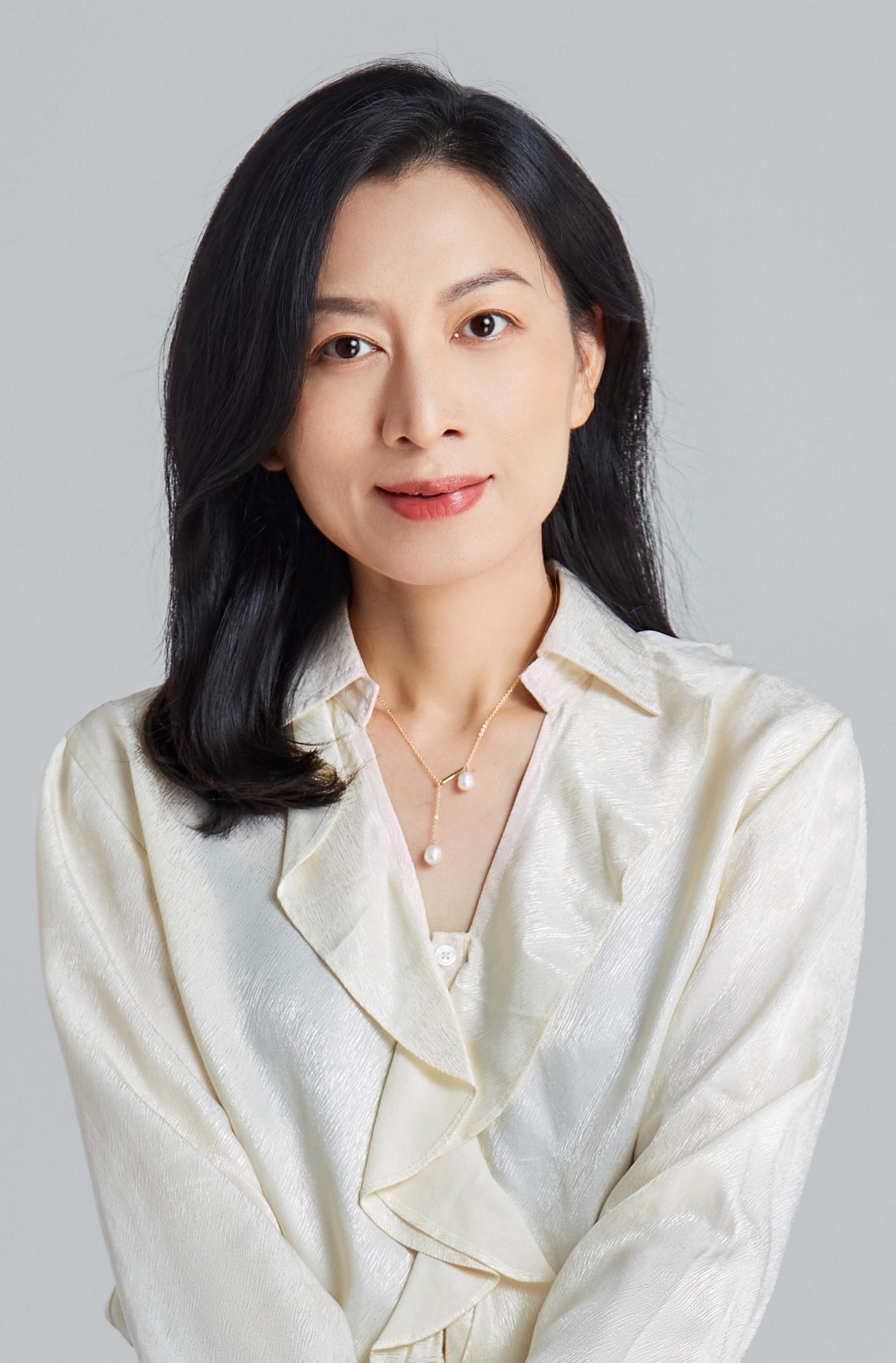 Dr. Yinghua (Michelle)  Huang